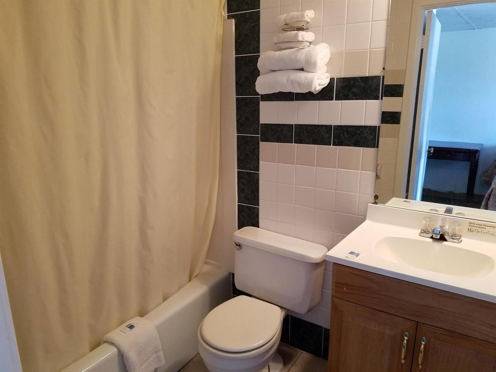 Oak Park Motel Tahlequah ภายนอก รูปภาพ